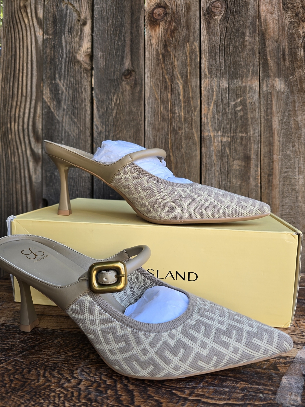 Beige Patterned Mule Heels with Gold Buckle Women Size 8.5
